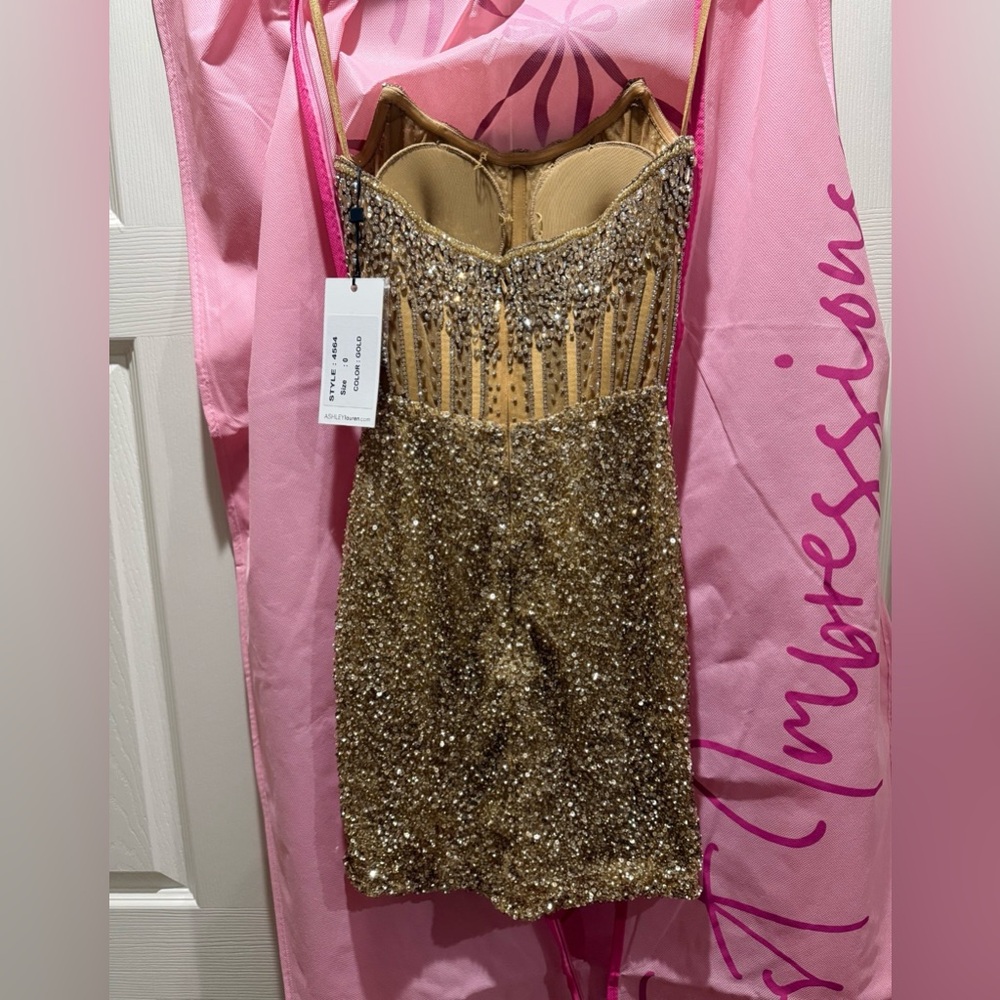 Dazzling Gold Sequin Mini Dress - Picture 3 of 3